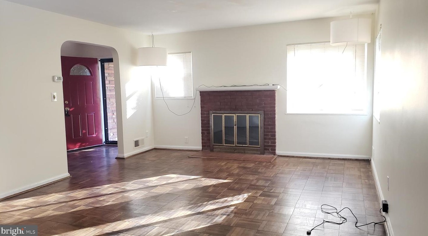 5713 3rd St S, Arlington, VA 22204