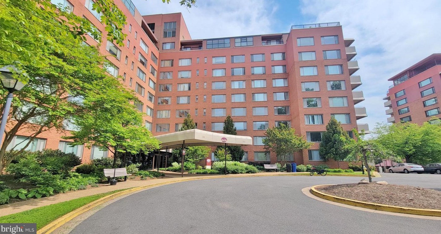 1111 Arlington Blvd #444, Arlington, VA 22209