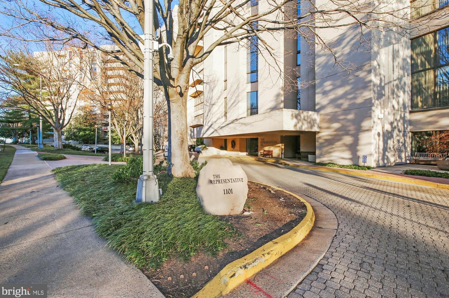 1101 S Arlington Ridge Rd #113, Arlington, VA 22202