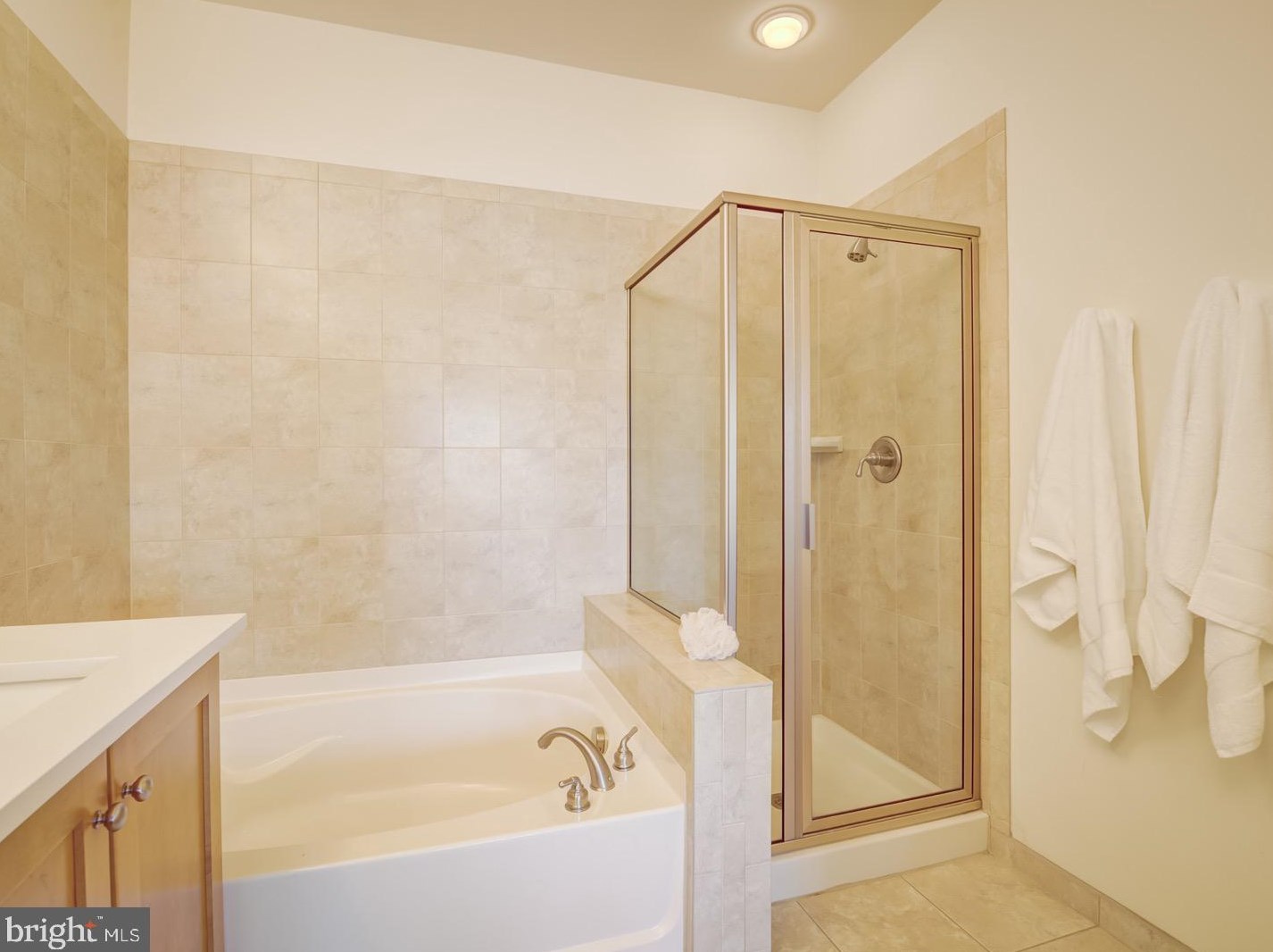 401 George Mason Dr, Arlington VA 22203-2502 exterior