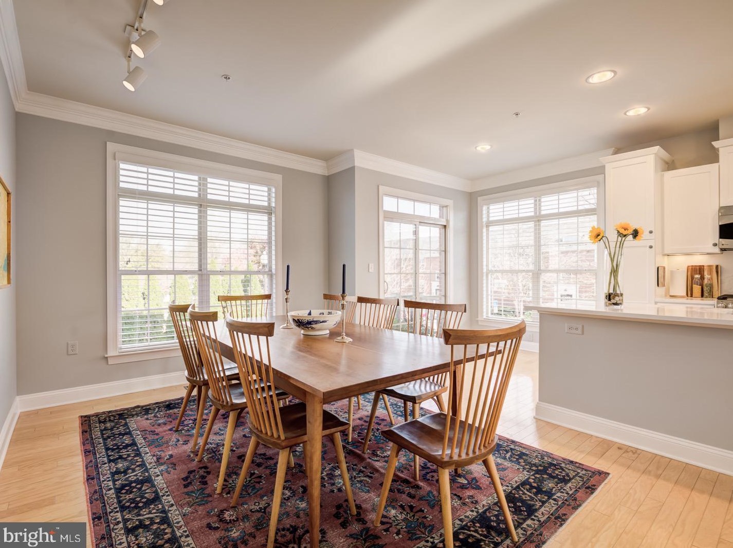 401 George Mason Dr, Arlington VA 22203-2502 exterior