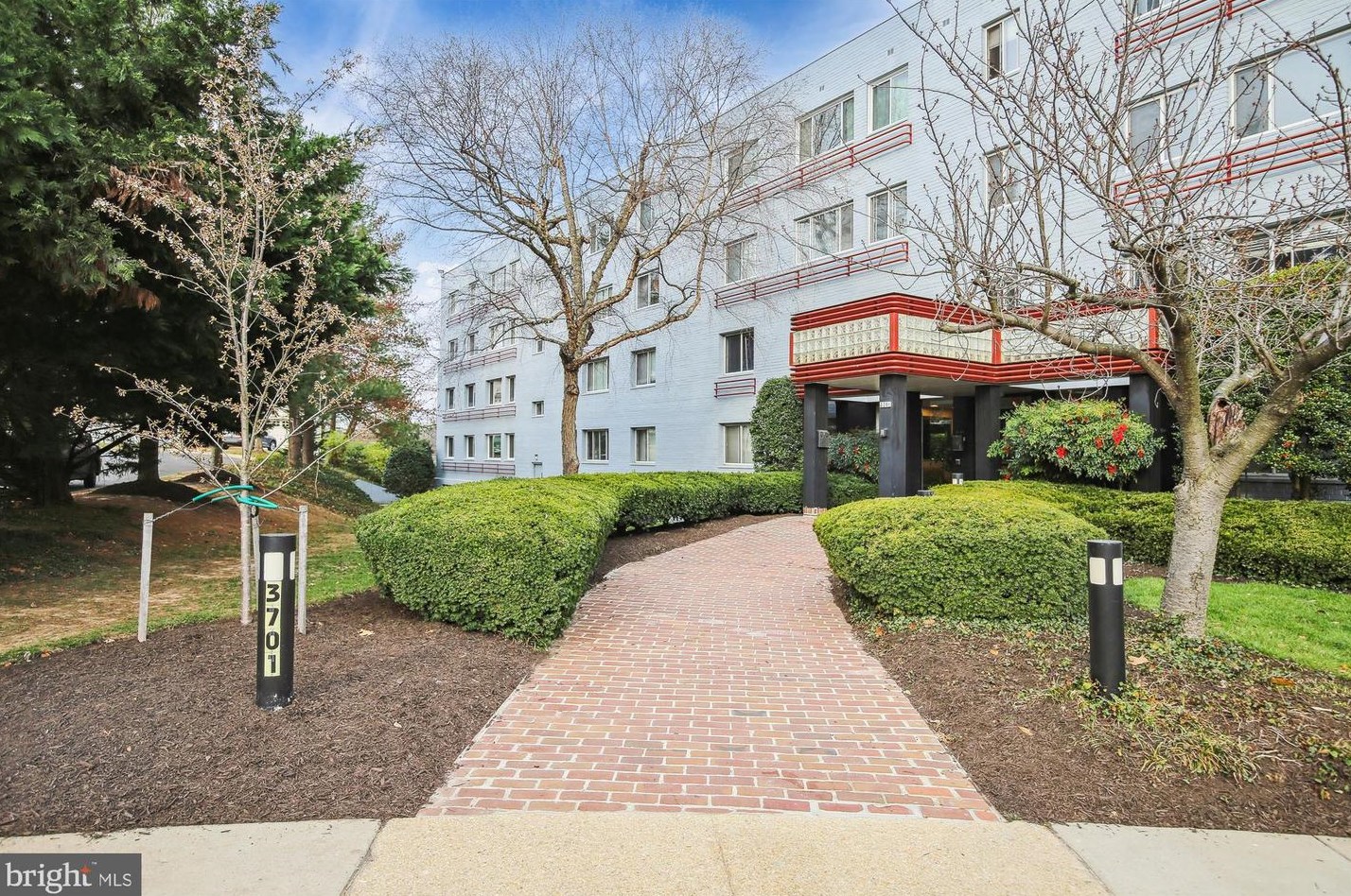3701 5th St S #109, Arlington, VA 22204