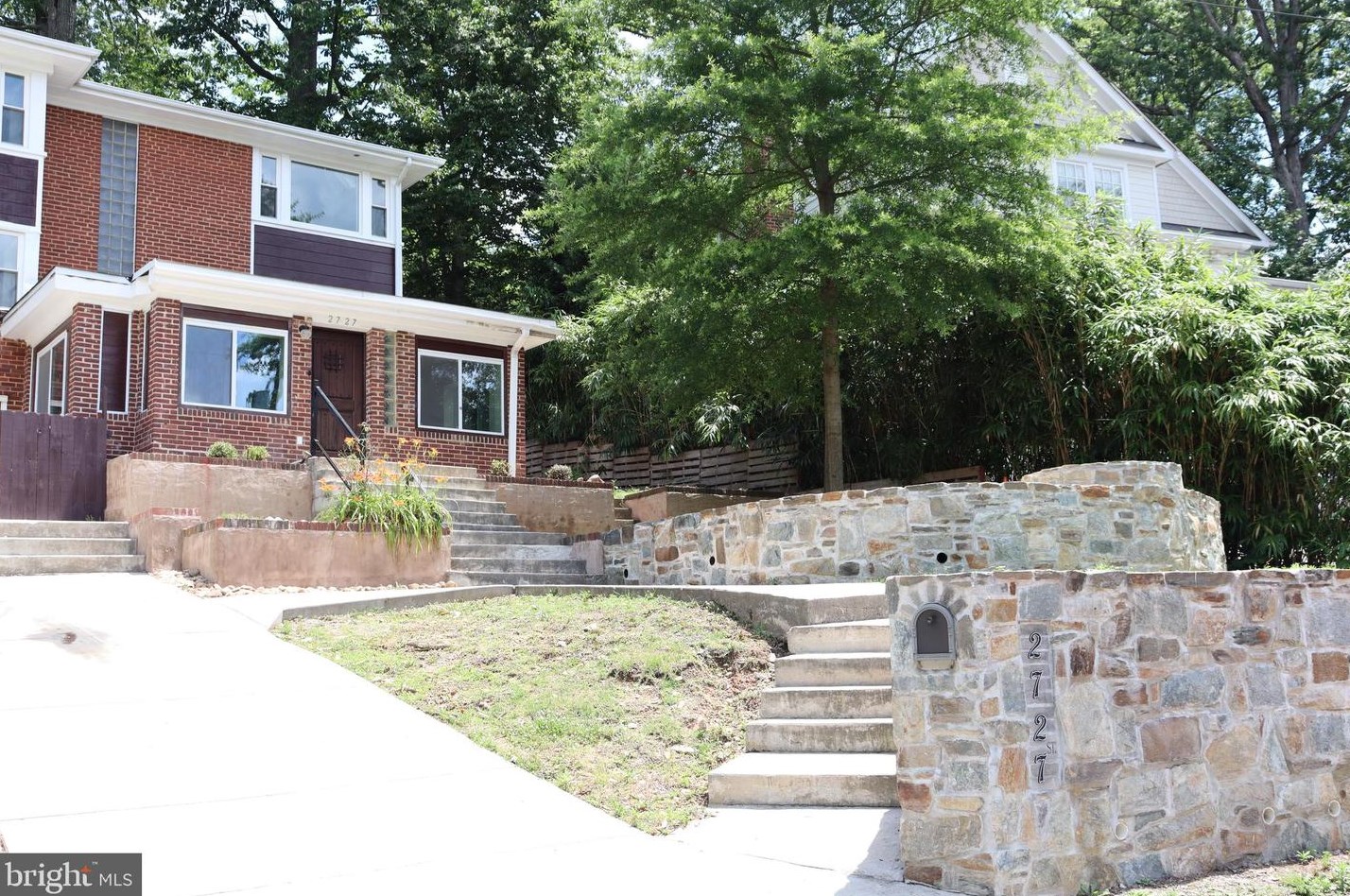 2727 S Inge St, Arlington, VA 22202