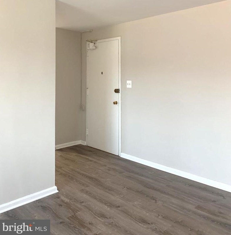 1300 S Arlington Ridge Rd #307, Arlington, VA 22202