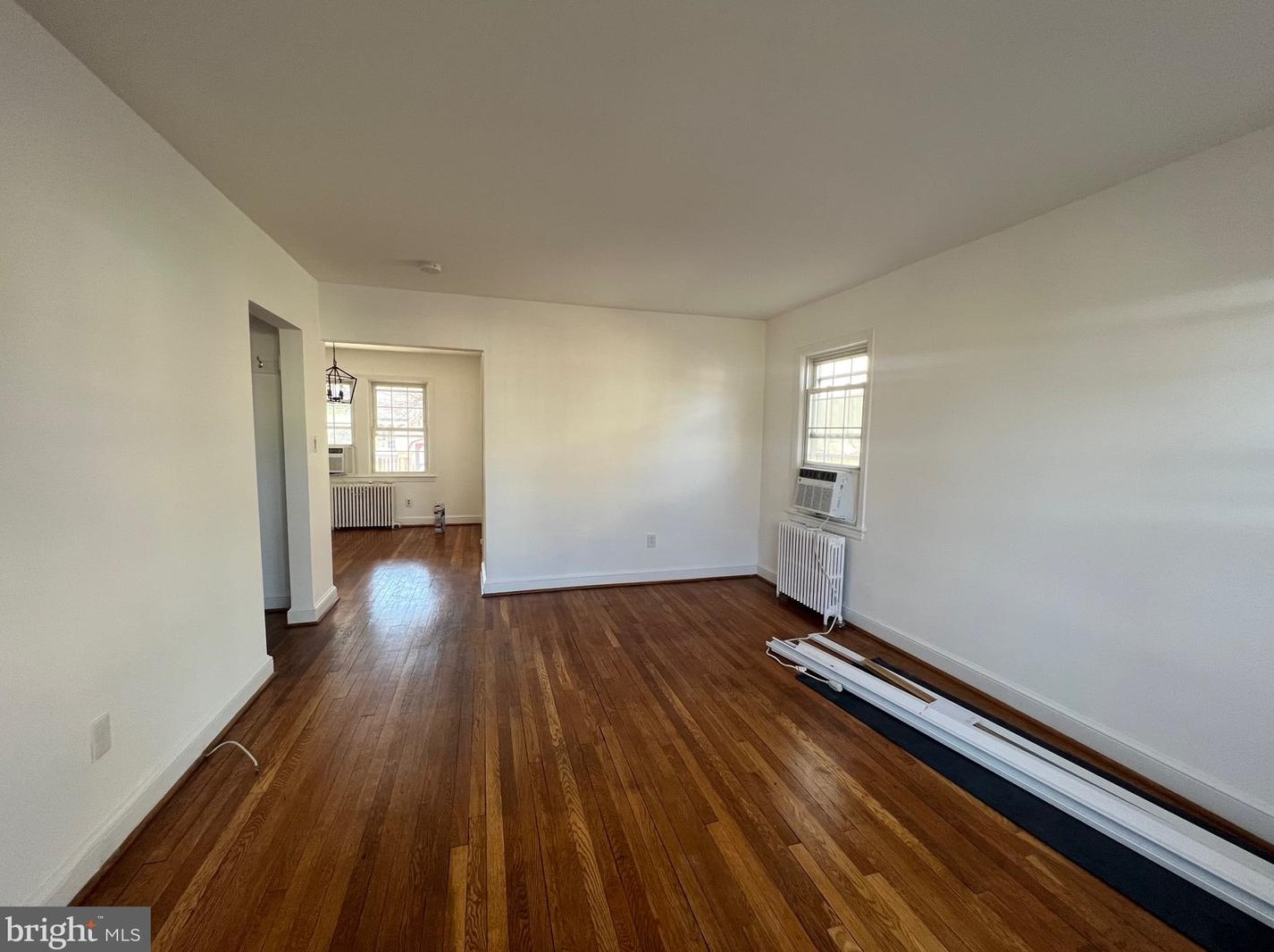 118 Brookside Dr, Arlington VA  22201-1110 exterior