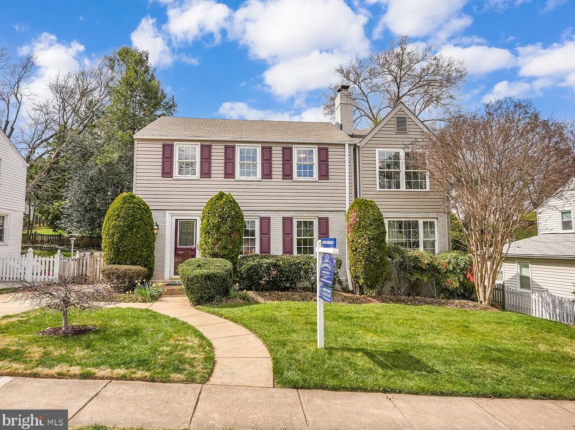 964 Lebanon St, Arlington, VA 22205-1456