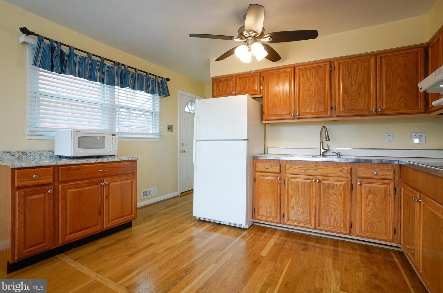 2017 Cameron St, Arlington VA  22207-2020 exterior