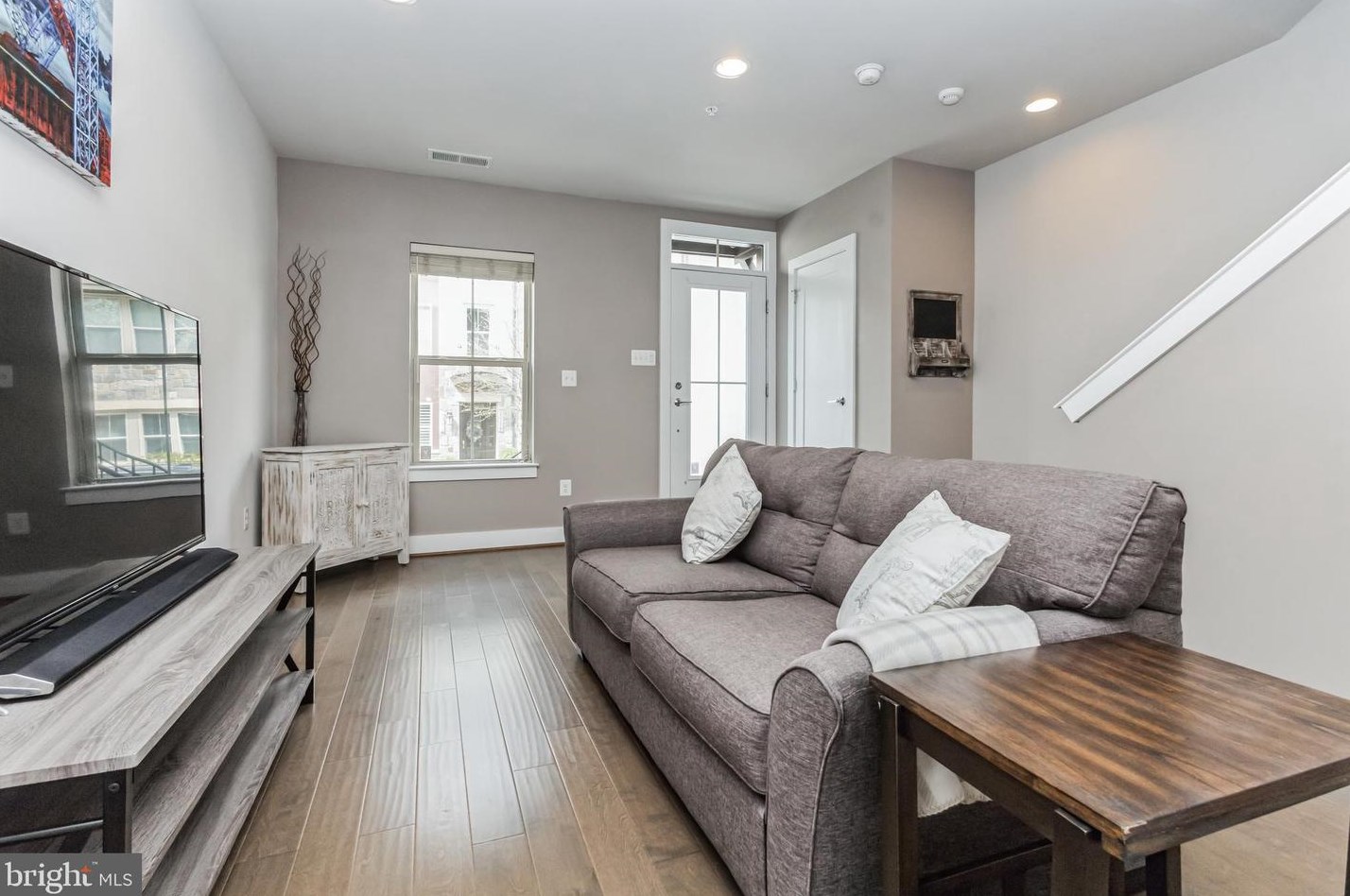 1311 Quinn St, Arlington, VA 22204