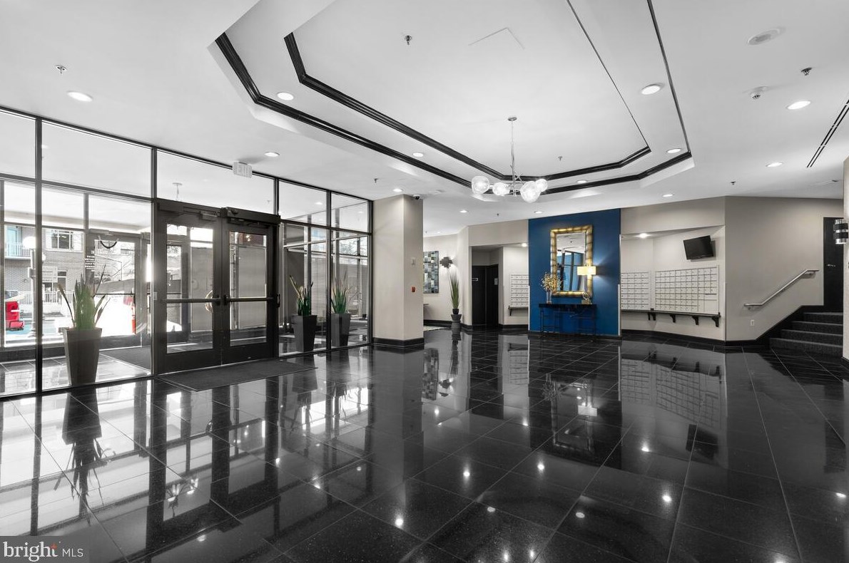 1001 N Randolph St #914, Arlington, VA 22201