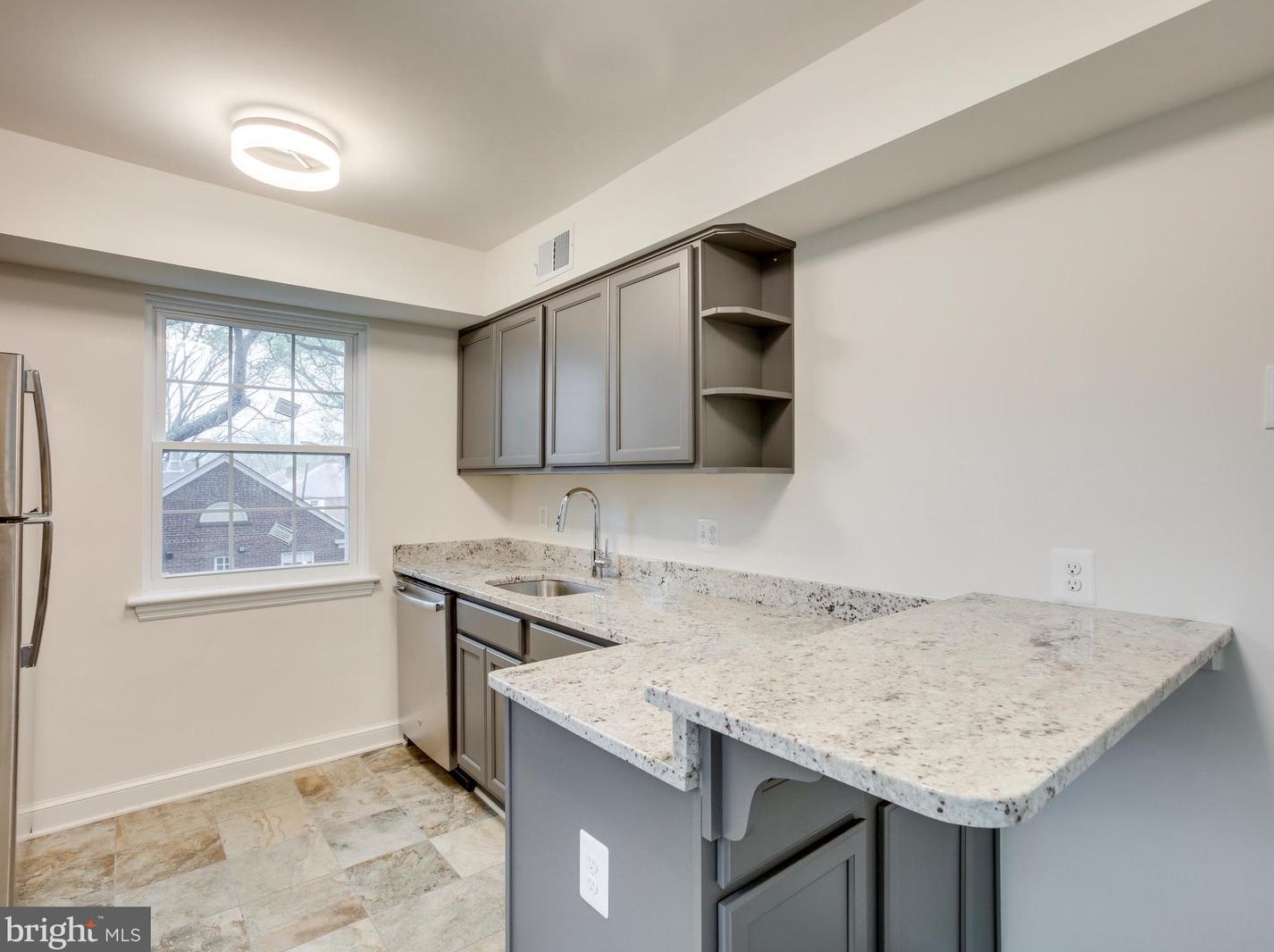 2104 N Scott St #35, Arlington, VA 22209