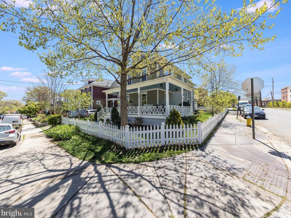 3508 21st Ave N, Arlington, VA 22207