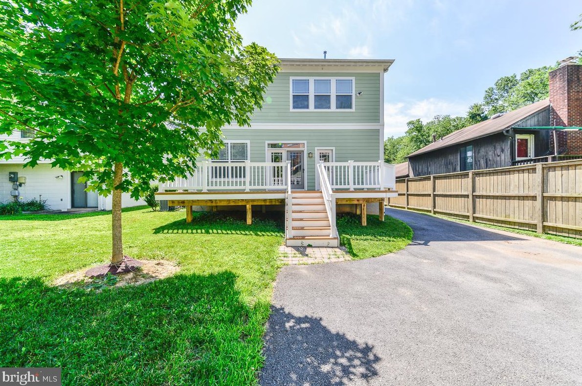 6833 19th Rd N, Arlington, VA 22205
