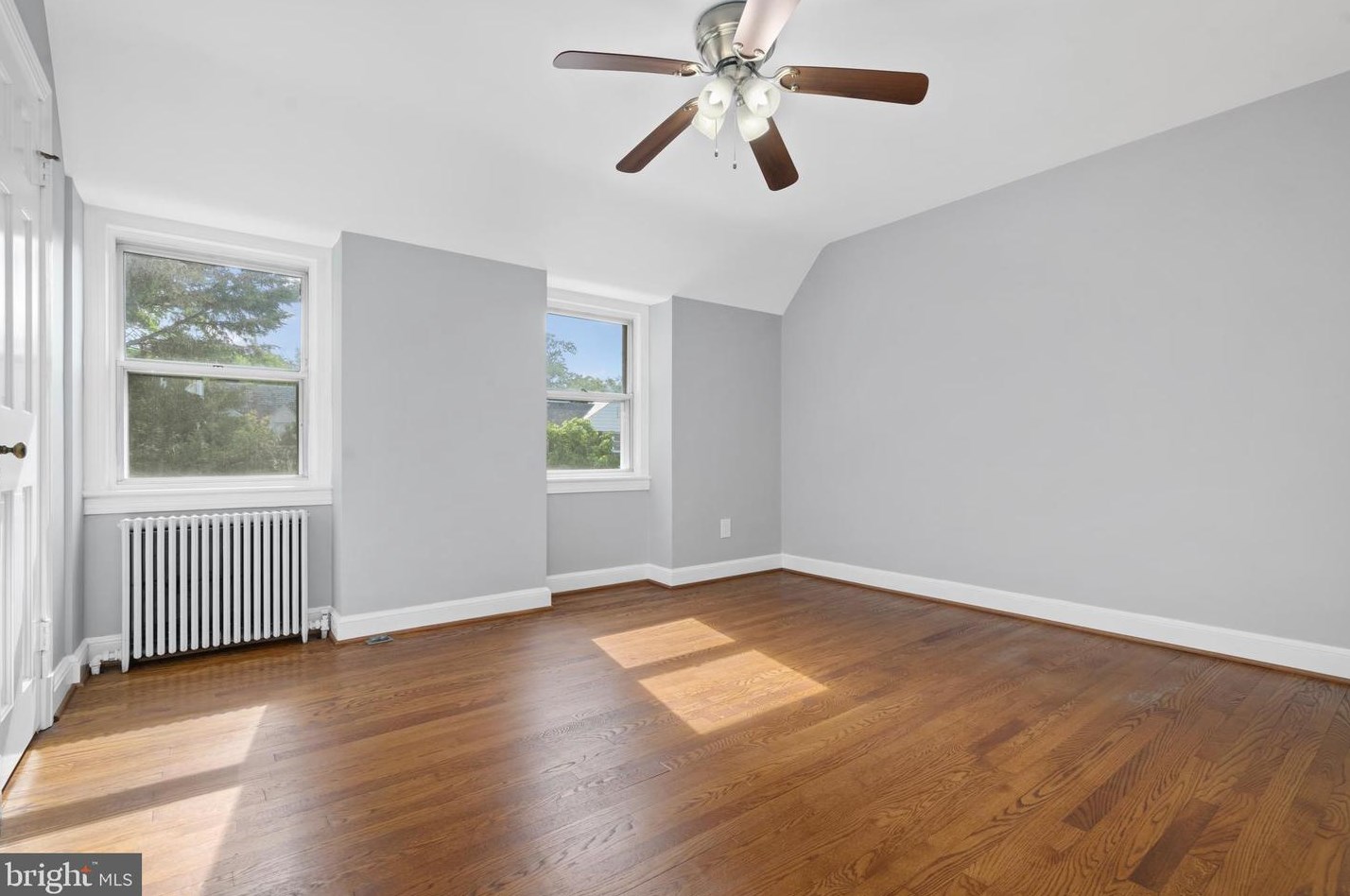 1035 Monroe St, Arlington VA 22201-4503 exterior