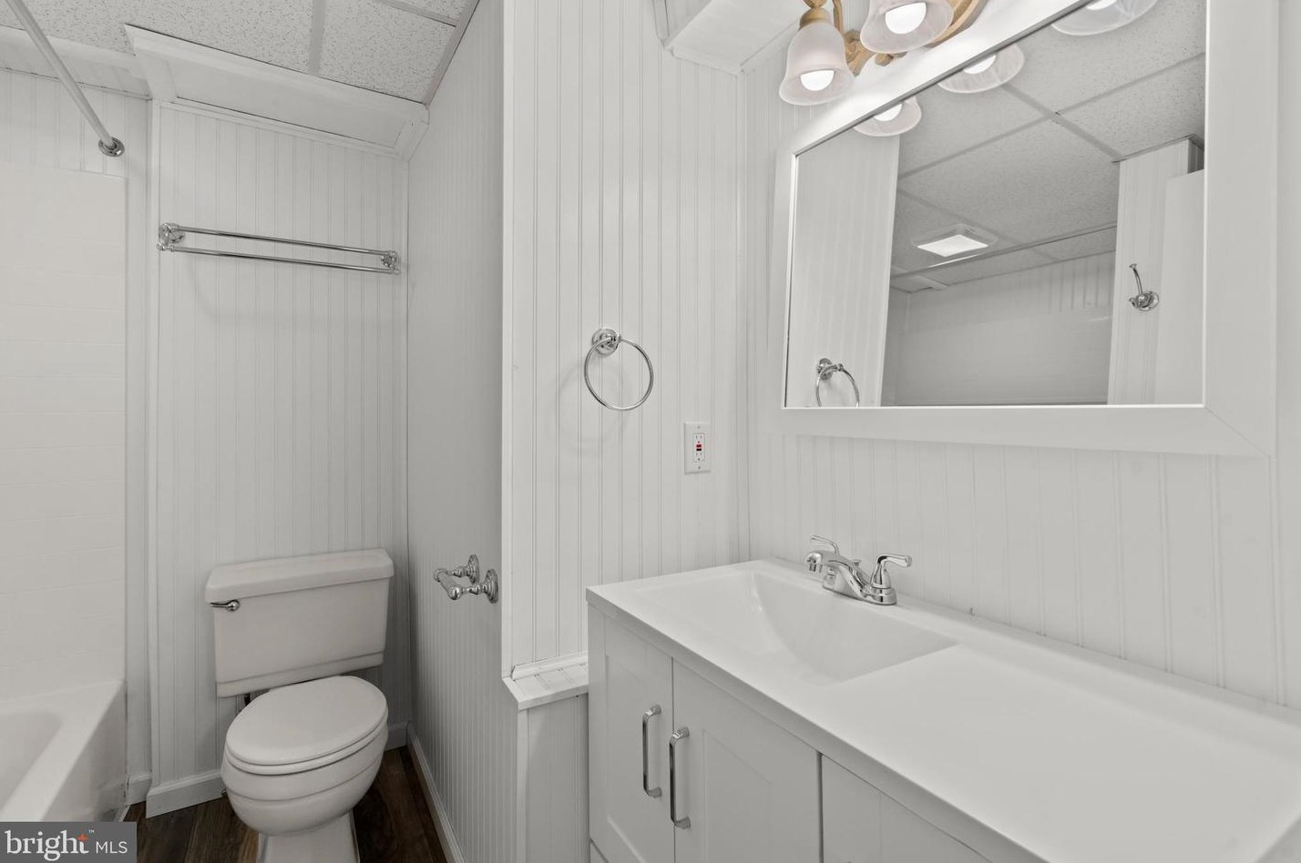 1035 Monroe St, Arlington VA 22201-4503 exterior