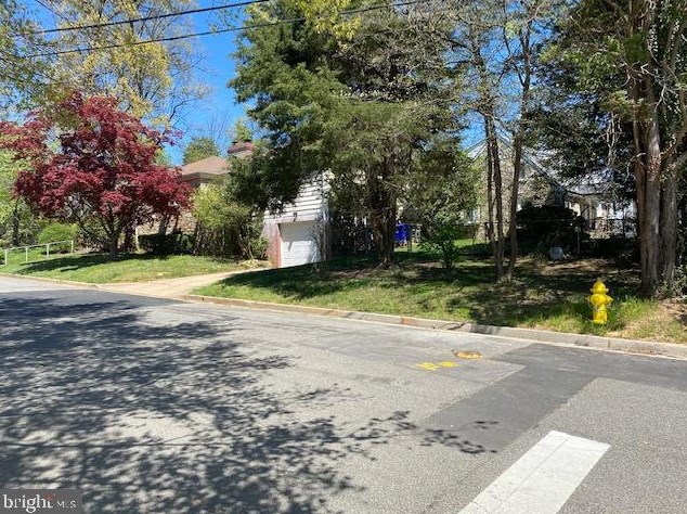 2401 Potomac St, Arlington, VA 22207-1025