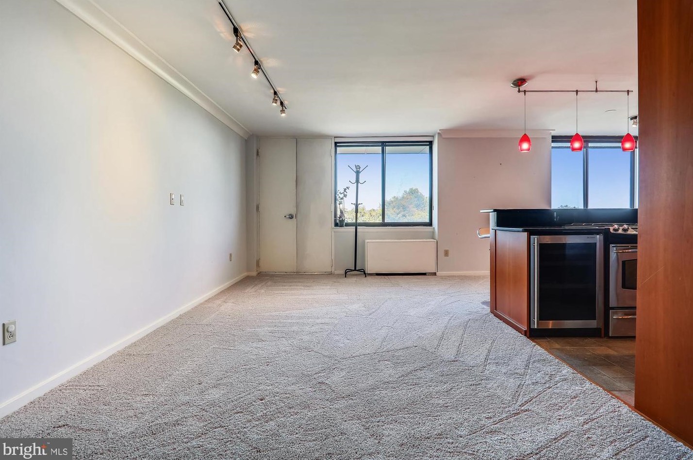 4390 Lorcom Ln #601, Arlington, VA 22207