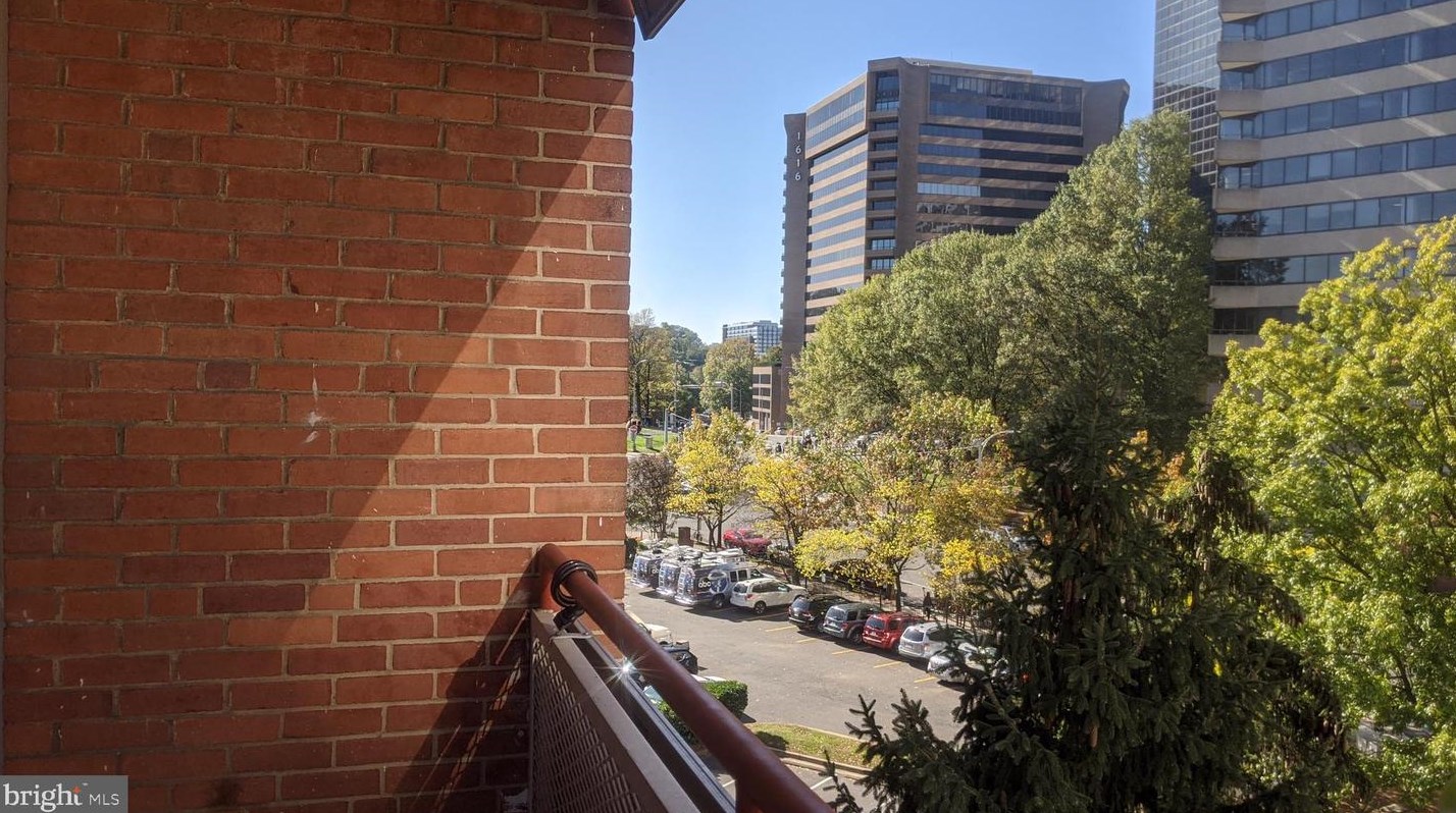 1121 Arlington Blvd #530, Arlington, VA 22209