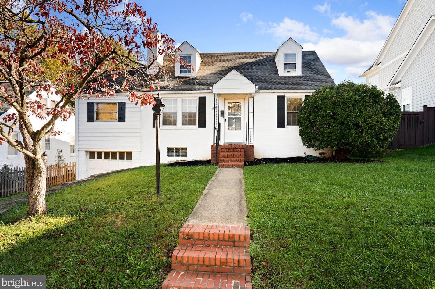 605 N Wakefield St, Arlington, VA 22203