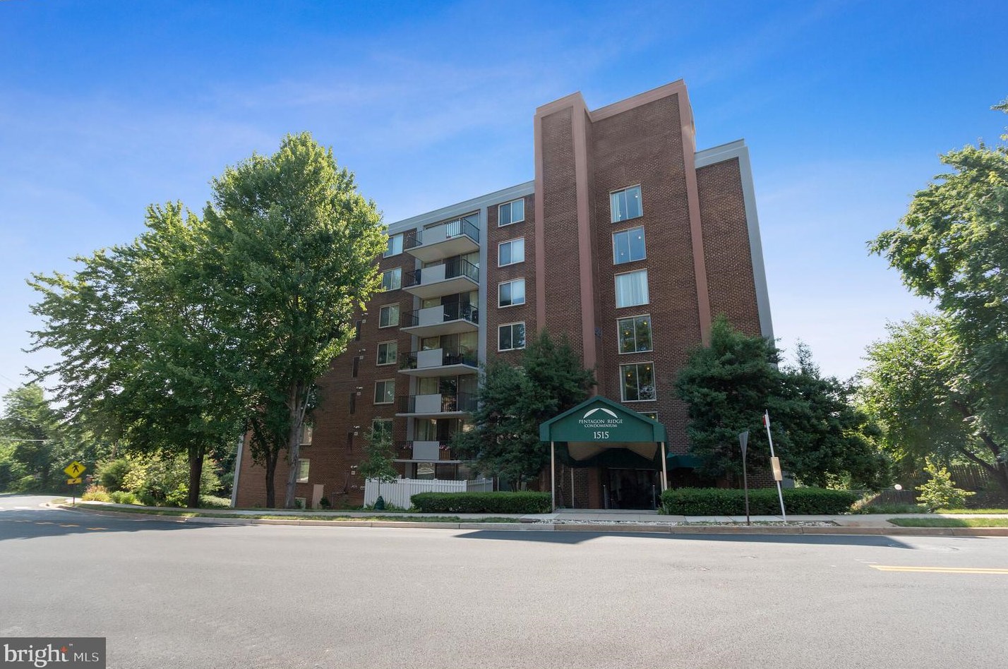1515 S Arlington Ridge Rd #704, Arlington, VA 22202