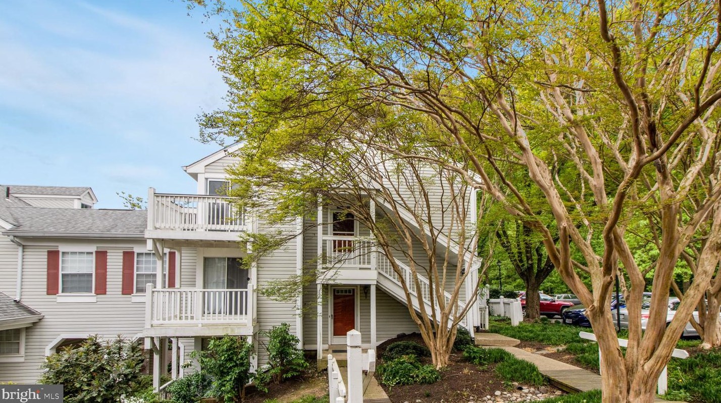 2929 S Woodstock St #7, Arlington, VA 22206