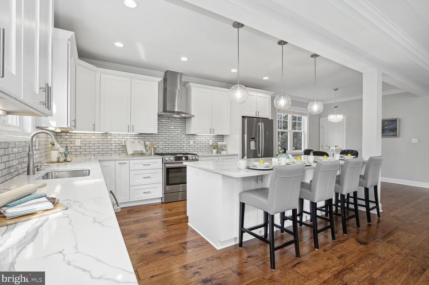 1244 Taylor St, Arlington VA 22201-5728 exterior