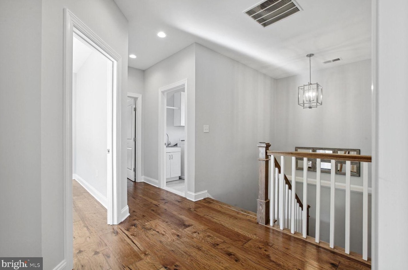 1244 Taylor St, Arlington VA 22201-5728 exterior