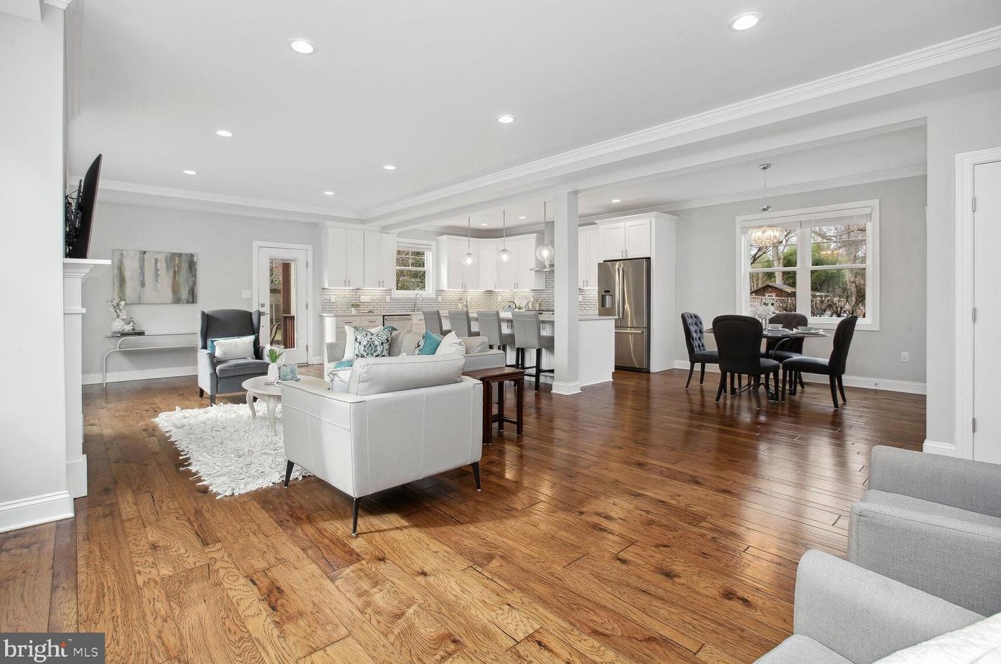 1244 Taylor St, Arlington VA 22201-5728 exterior