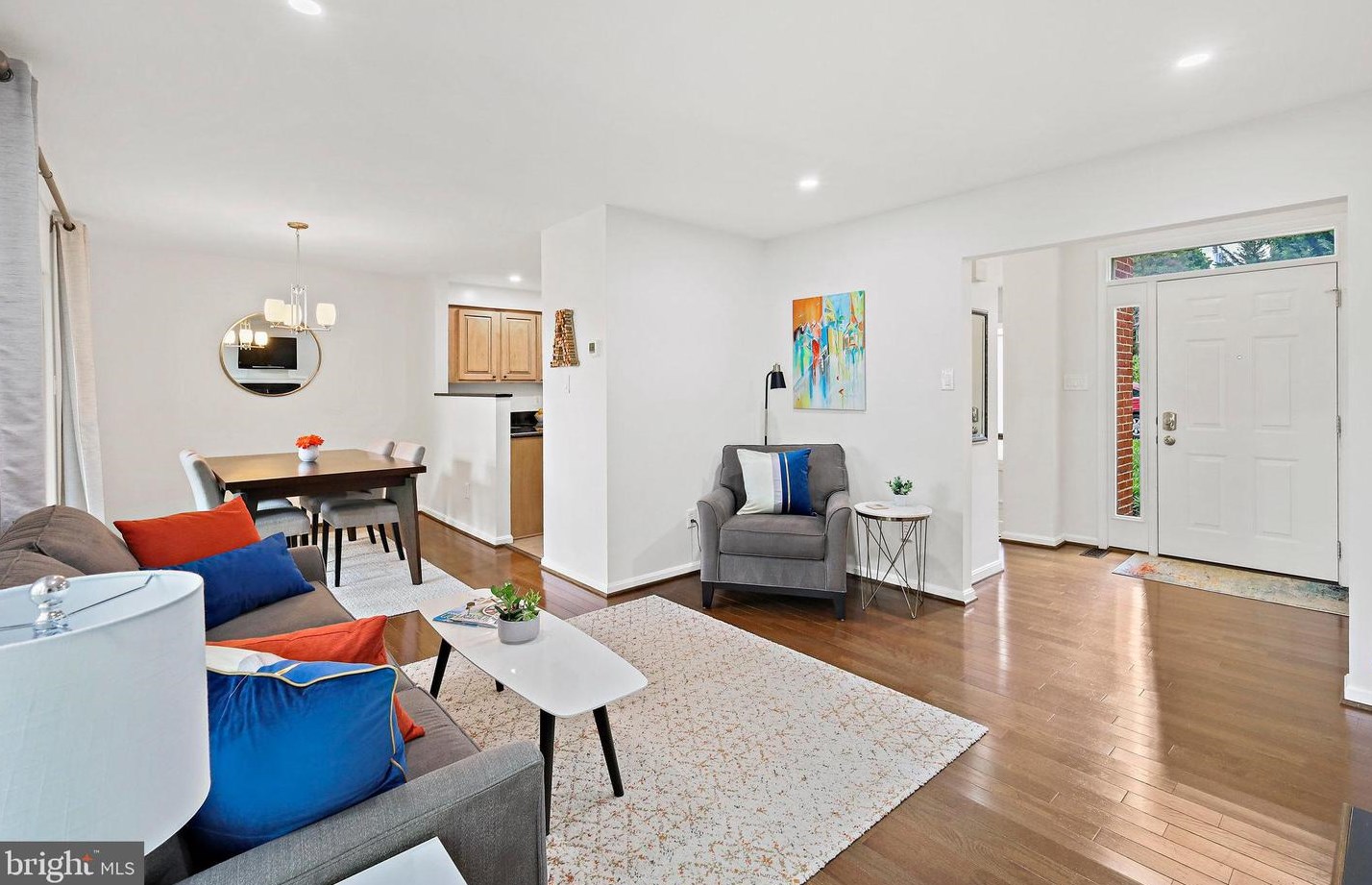 1851 Uhle St, Arlington, VA 22201-3548