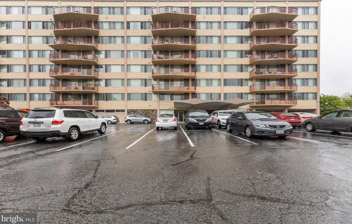 5353 Columbia Pike #206, Arlington, VA 22204