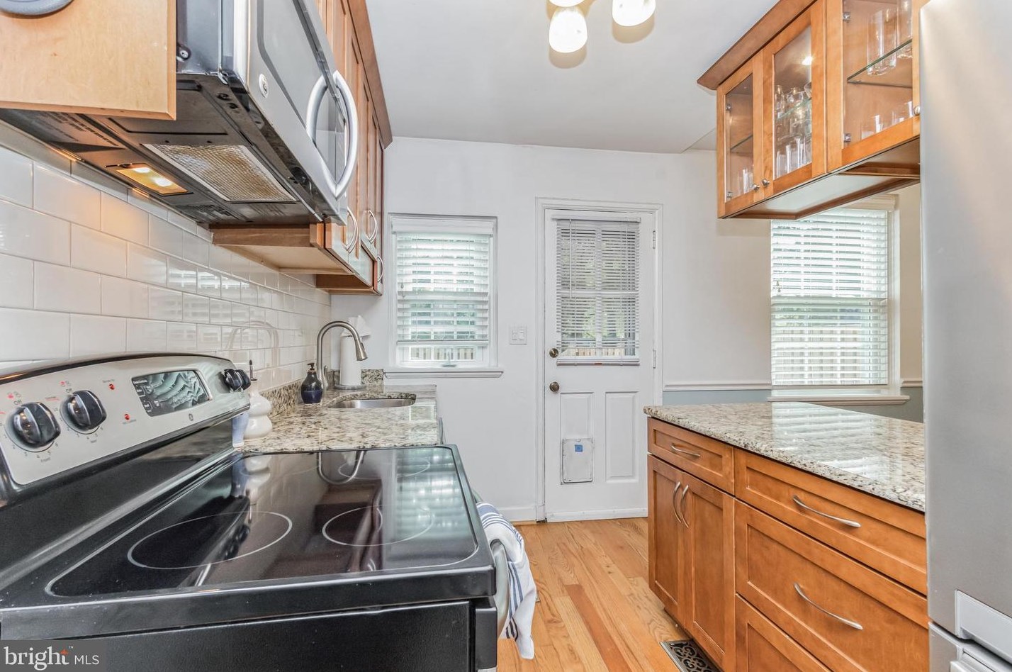 3363 Stafford St, Arlington VA 22206-1916 exterior