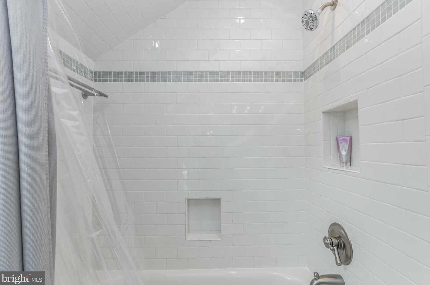 3363 Stafford St, Arlington VA 22206-1916 exterior