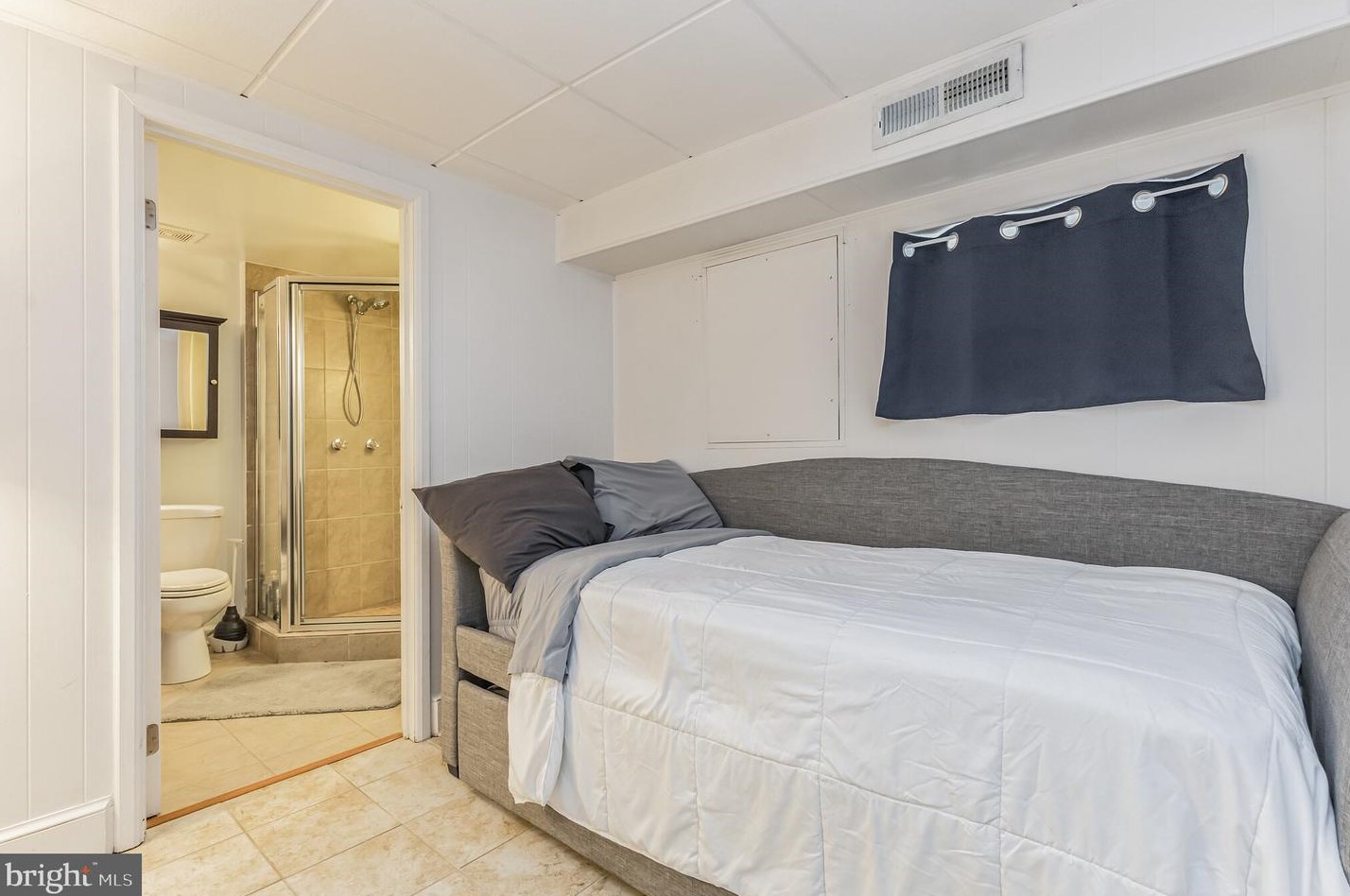 3363 Stafford St, Arlington VA 22206-1916 exterior