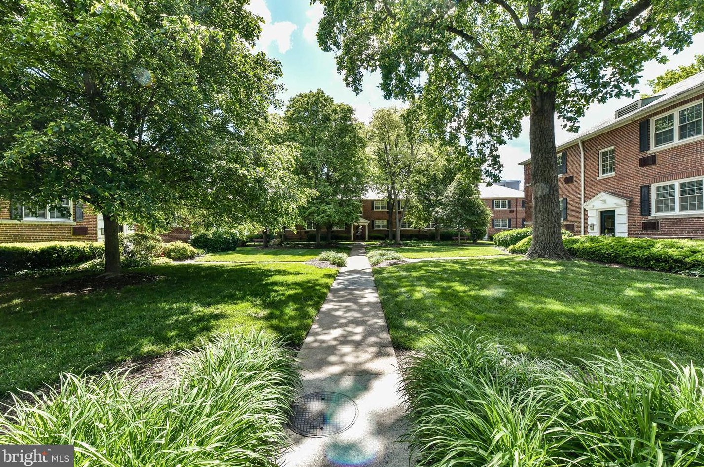4358 N Pershing Dr Apt 4, Arlington, VA 22203
