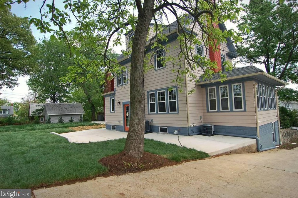 2629 Washington Blvd, Arlington, VA 22201