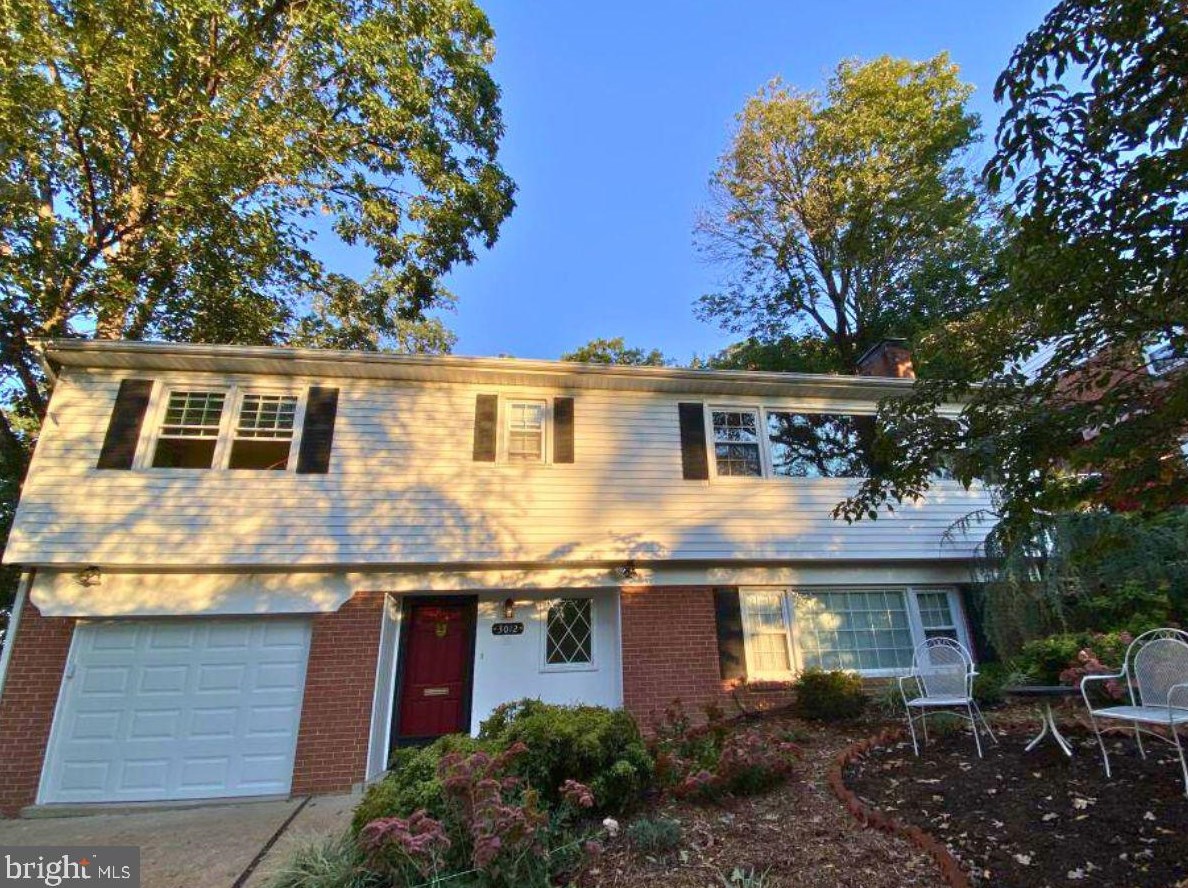 3012 S Grant St, Arlington, VA 22202