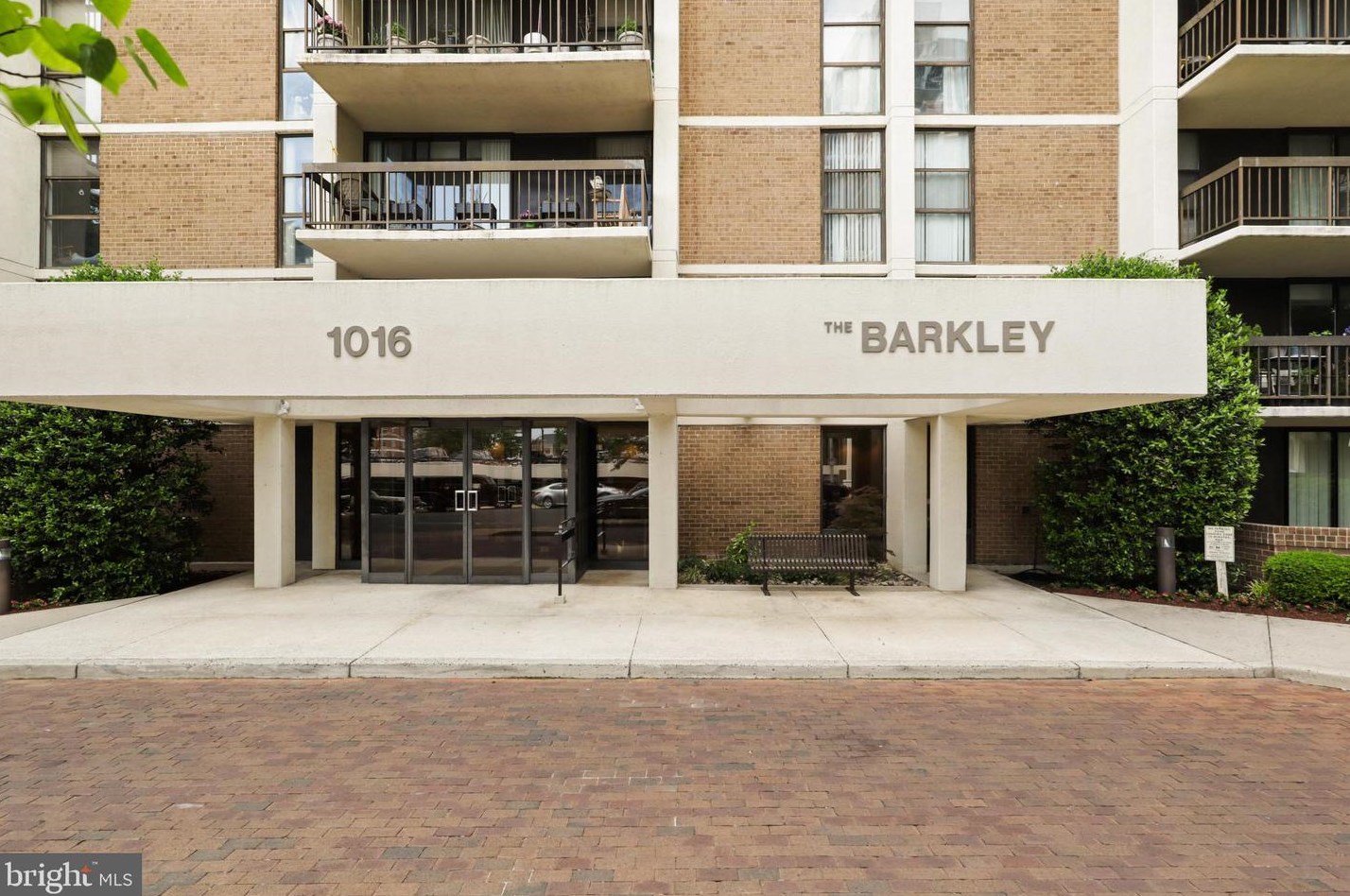 1016 S Wayne St #1008, Arlington, VA 22204