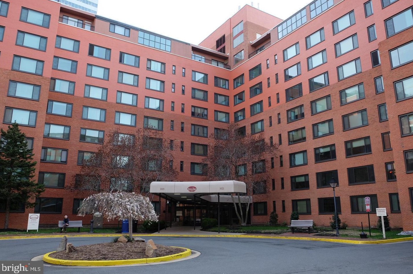 1021 Arlington Blvd Apt 526, Arlington, VA 22209