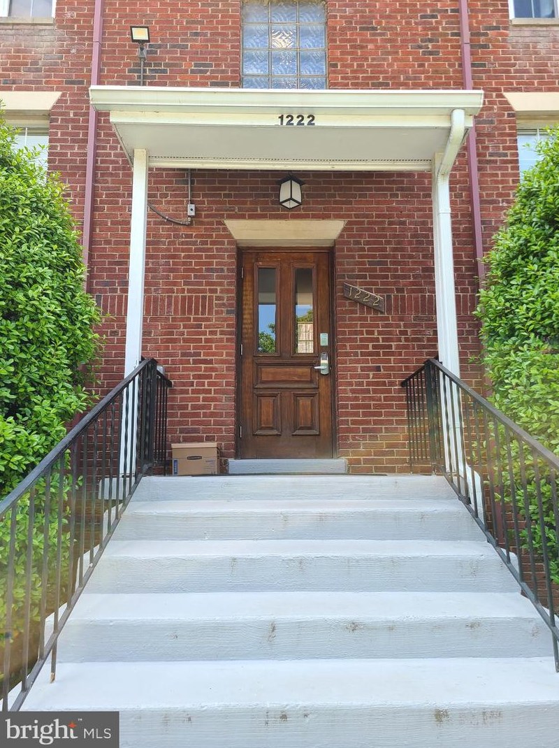 1222 N Meade St #12, Arlington, VA 22209