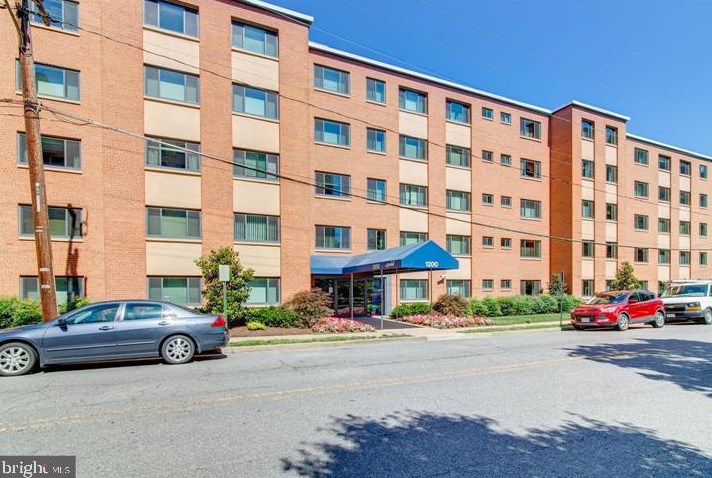 1200 S Arlington Ridge Rd #714, Arlington, VA 22202