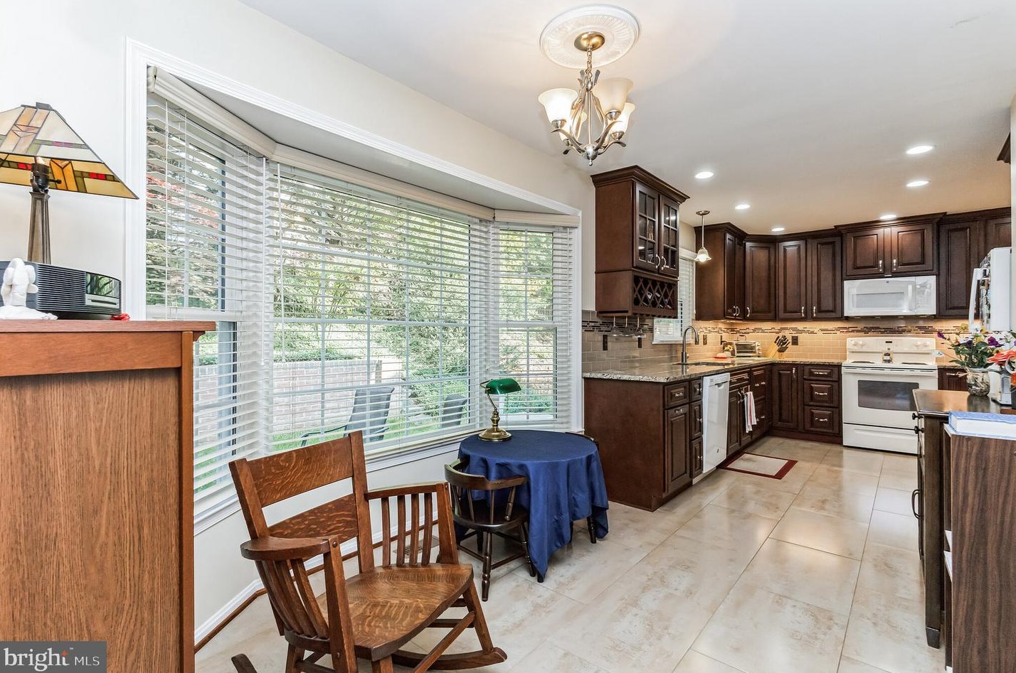 204 Liberty St, Arlington VA  22203-1051 exterior