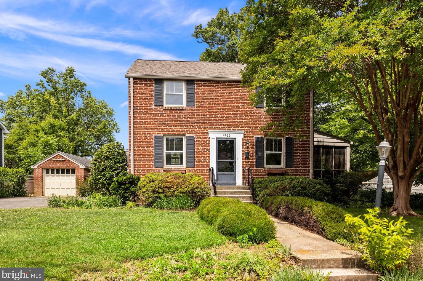 4769 Williamsburg Blvd, Arlington, VA 22207