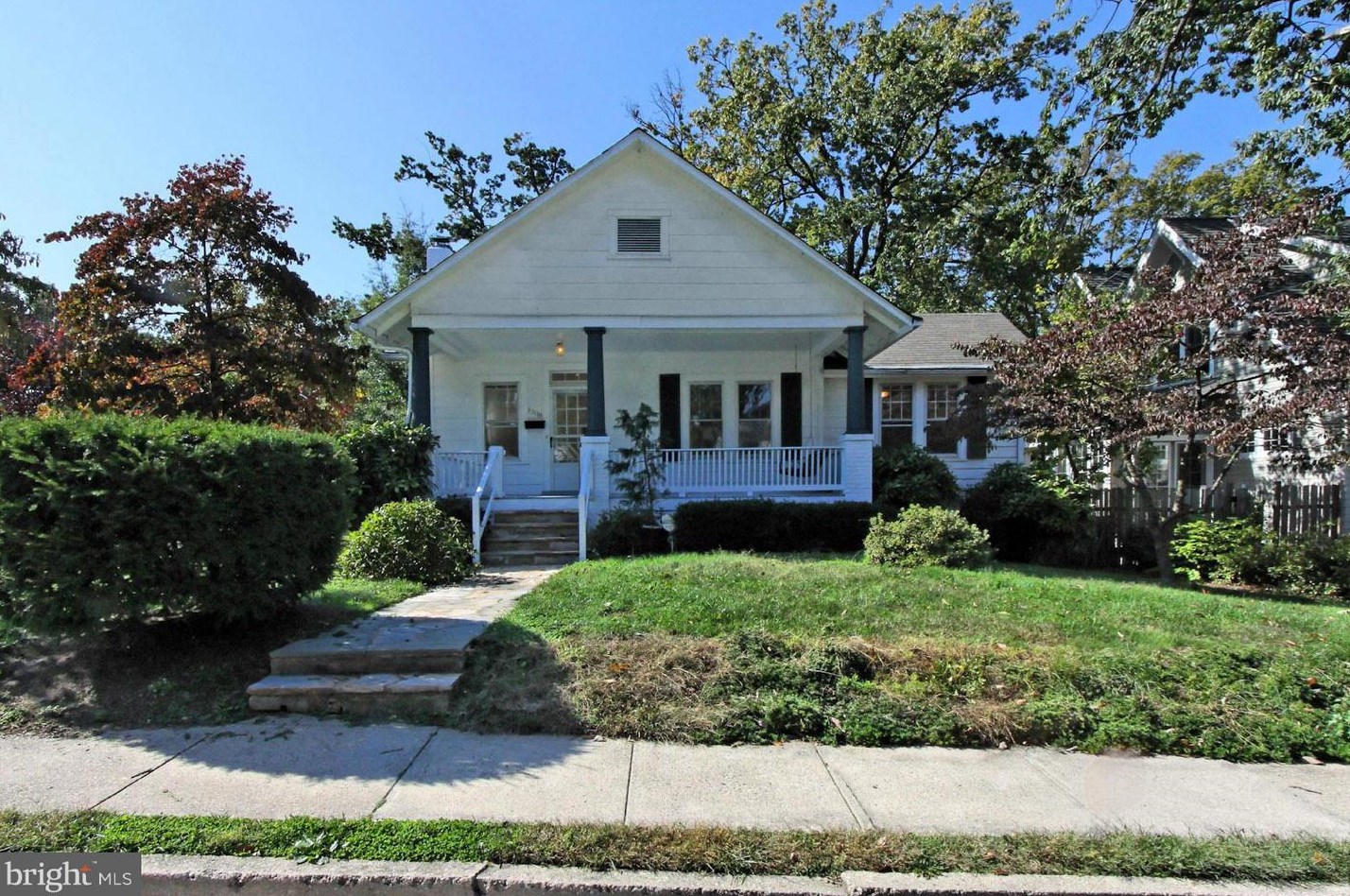 1208 Oakcrest Rd, Arlington, VA 22202-2257