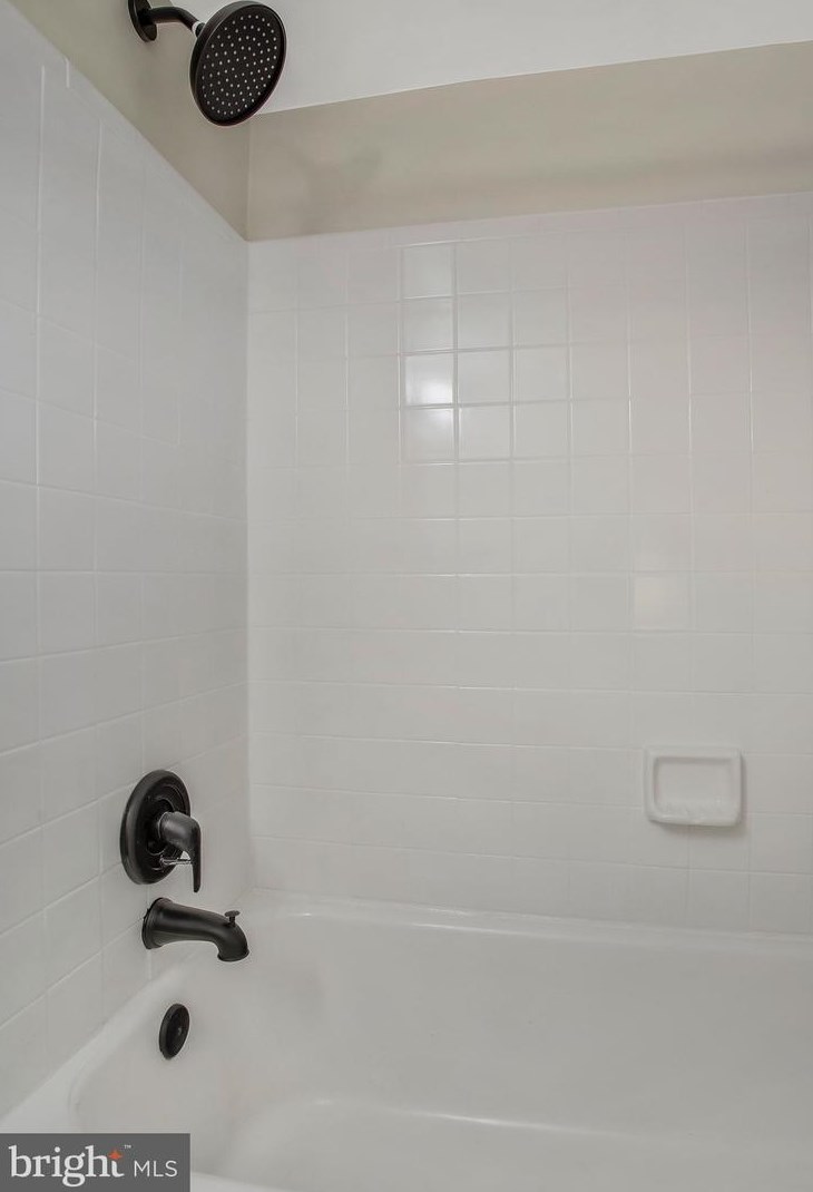 1311 Ode St, Arlington VA  22209-3438 exterior