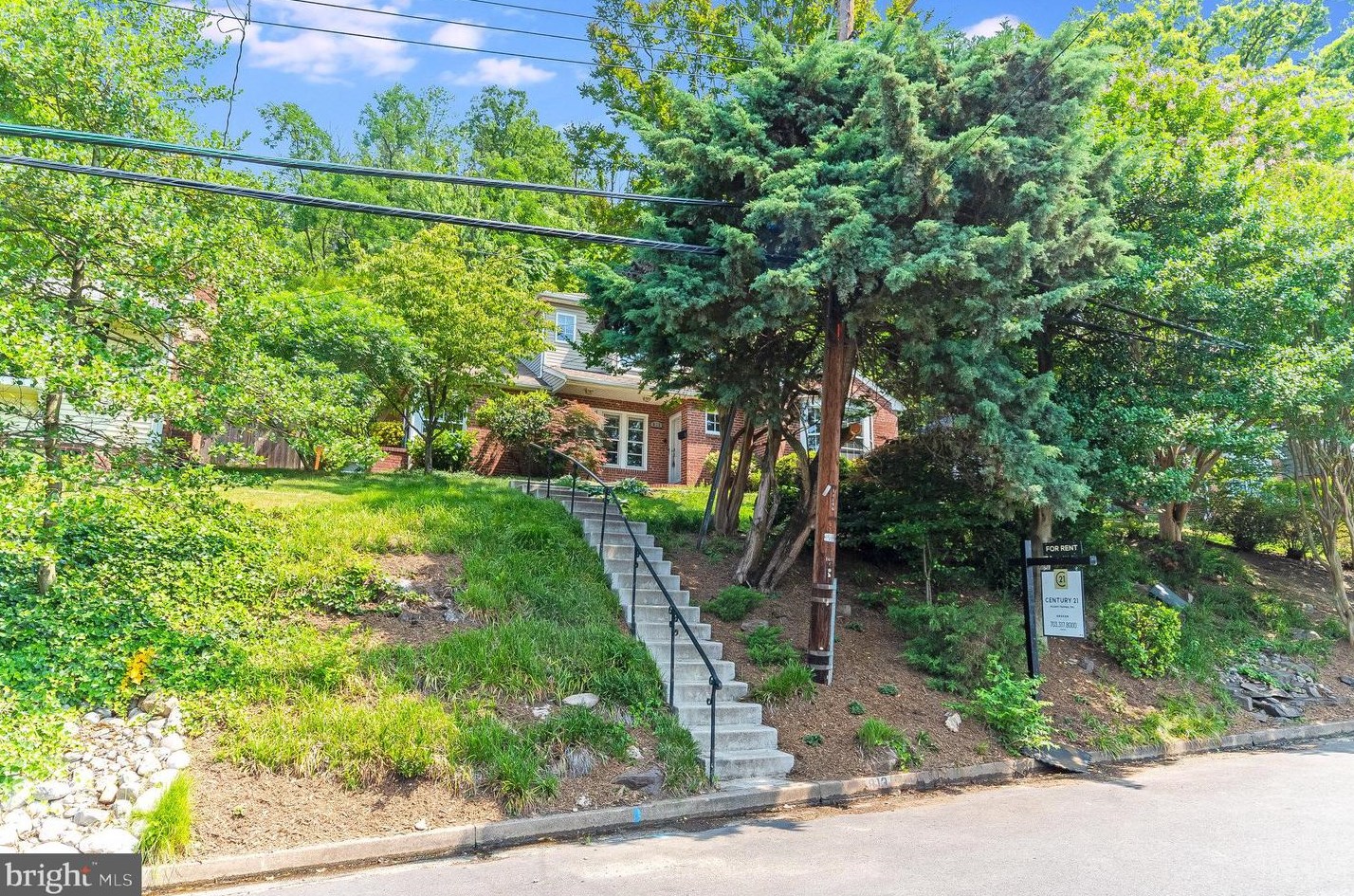 813 31st St S, Arlington, VA 22202