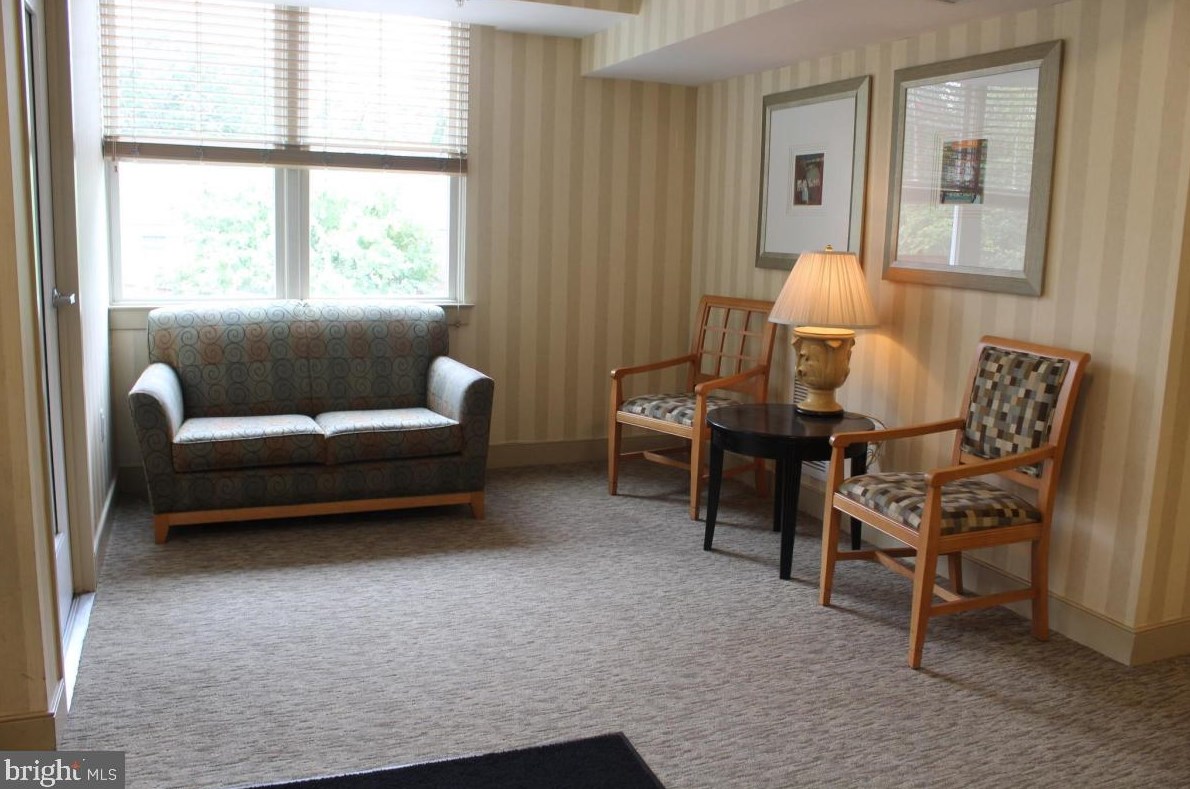 1325 N Pierce St Apt 401, Arlington, VA 22209