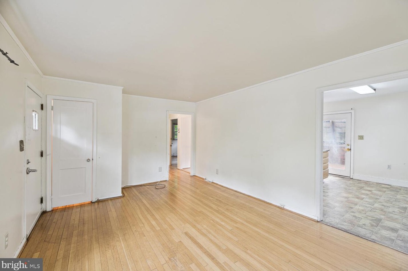 5736 Carlin Springs Rd, Arlington VA  22203-1204 exterior