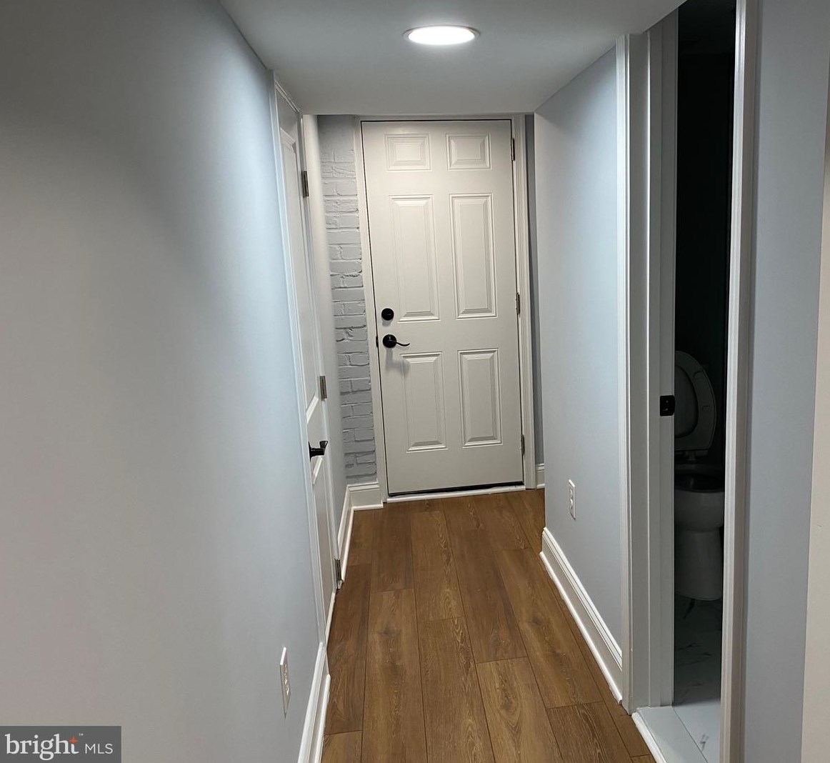 1947 Vermont St, Arlington VA 22201-4729 exterior