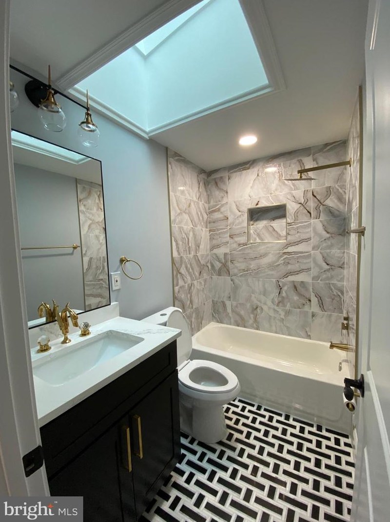 1947 Vermont St, Arlington VA 22201-4729 exterior