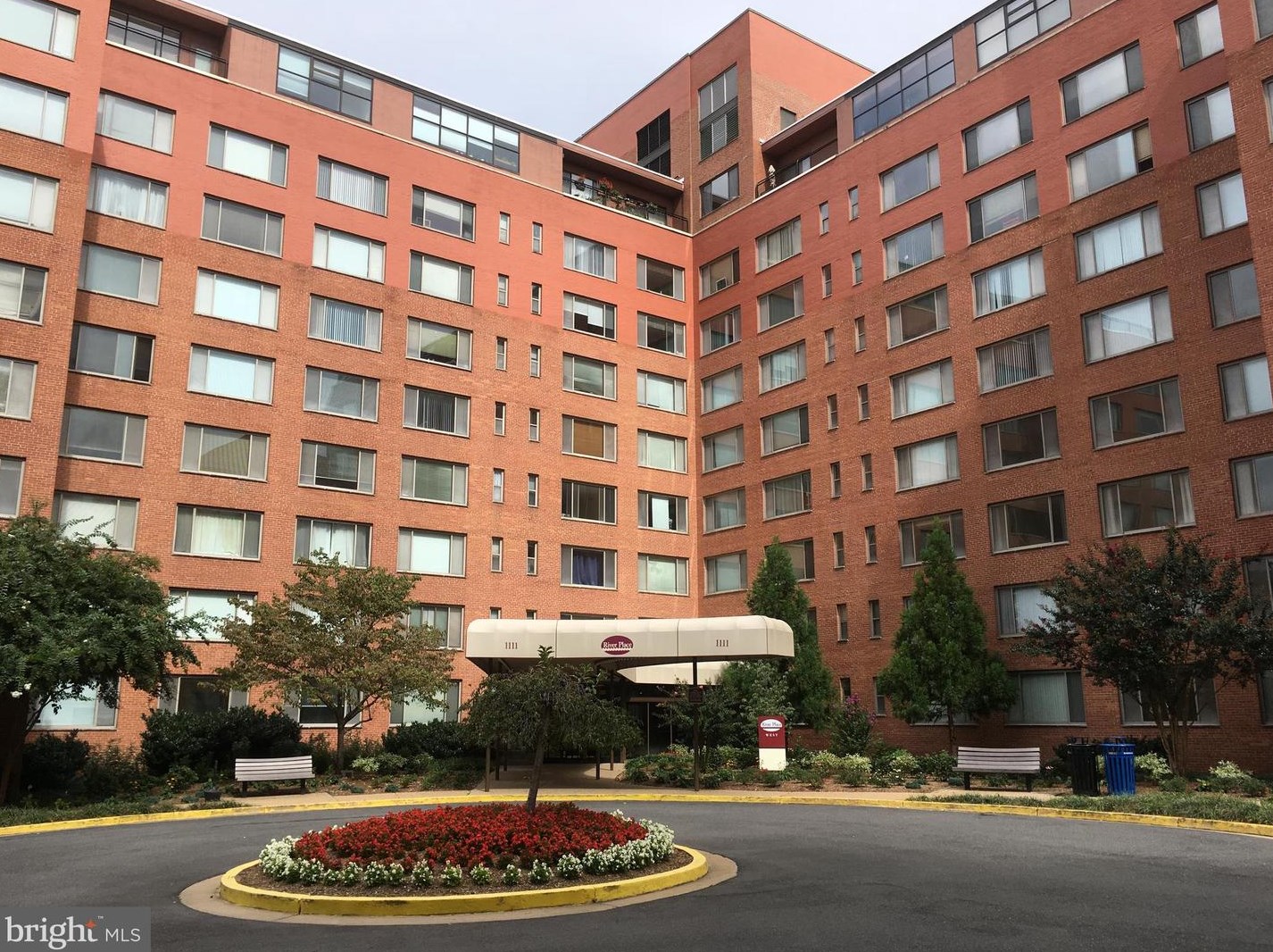 1111 Arlington Blvd #908, Arlington, VA 22209