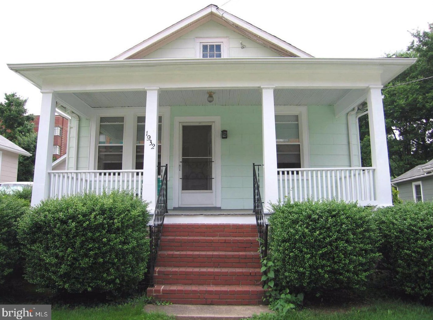 1932 Cleveland St, Arlington, VA 22201-4102
